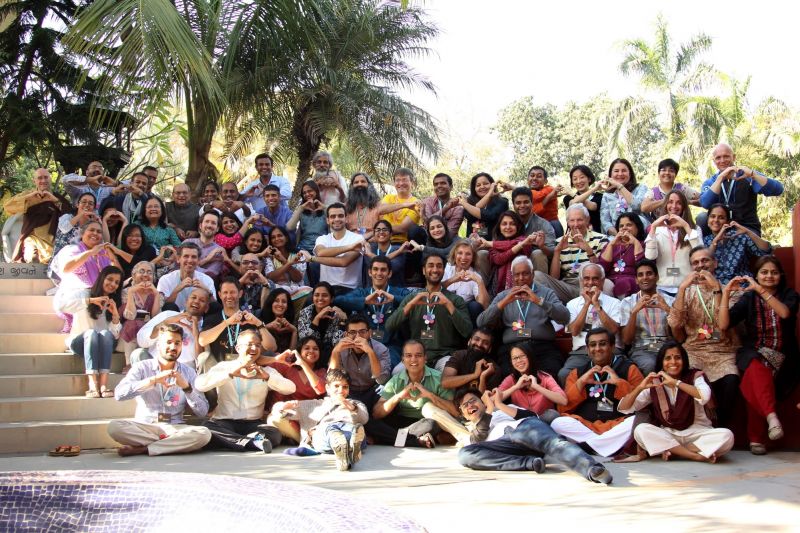  Re-love-ution Retreat/ Encuentro